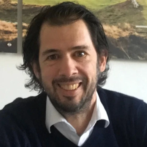 Irg T. Bührer, Professional curator and CEO of ProCurator